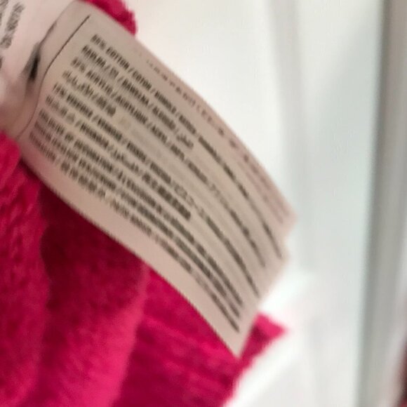 Hollister magenta/ fuchsia pink chunky knit sweater with cutout back, size XS - Picture 6 of 7